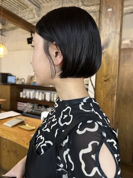 ニーム(nimes) あご上ミニボブ