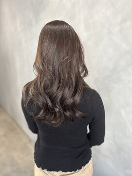 レヴィ 神楽坂(Levi) 冬のオリーブシルバーカラー