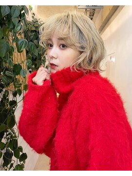 エイム(AiM) ブロンドボブ