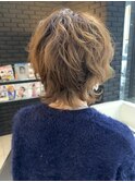 おしゃれなショートウルフのニュアンスパーマ