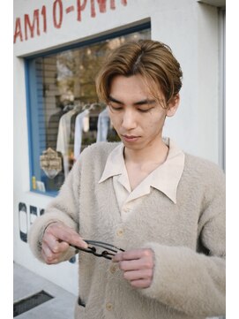 フォーコーナーズカットショップフェイビーズ 名古屋西(FourCornersCutShop favey's) ディカプリオヘア