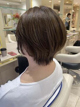 アッシュ 仙川店(Ash) くびれショート30代40代50代60代ヘアミセス小顔ショート絶壁解消