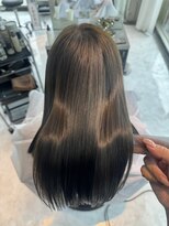 アンドコー(&Co)&nbsp;ワンカラーで作る透明感カラー＋髪質改善トリートメント3