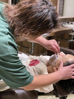 カーム ネスト(Calm Nest)の写真/印象を変える眉カットが人気のCalm Nest☆カジュアルで落ち着くサロンで、身だしなみを整えましょう！