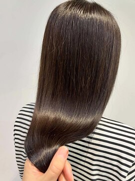 ダークブラウンカラー