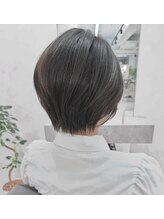 アンド(&.)&nbsp;シャープなくびれショートスタイル