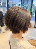 小顔ショートボブカラー大人ショートボブひし形ショートカット