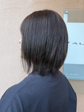 アルファサリダ(ALPHA SALIDA) 梅雨時期のまとまりミディアム/大人ミディアム/20代30代40代