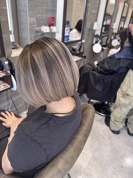 ユニキス 泉店(HAIR&MAKE UNIXIS)の写真/【外国人風カラーの定番◇バレイヤージュ】メッシュやグラデーションで立体感を演出して魅力をUP♪