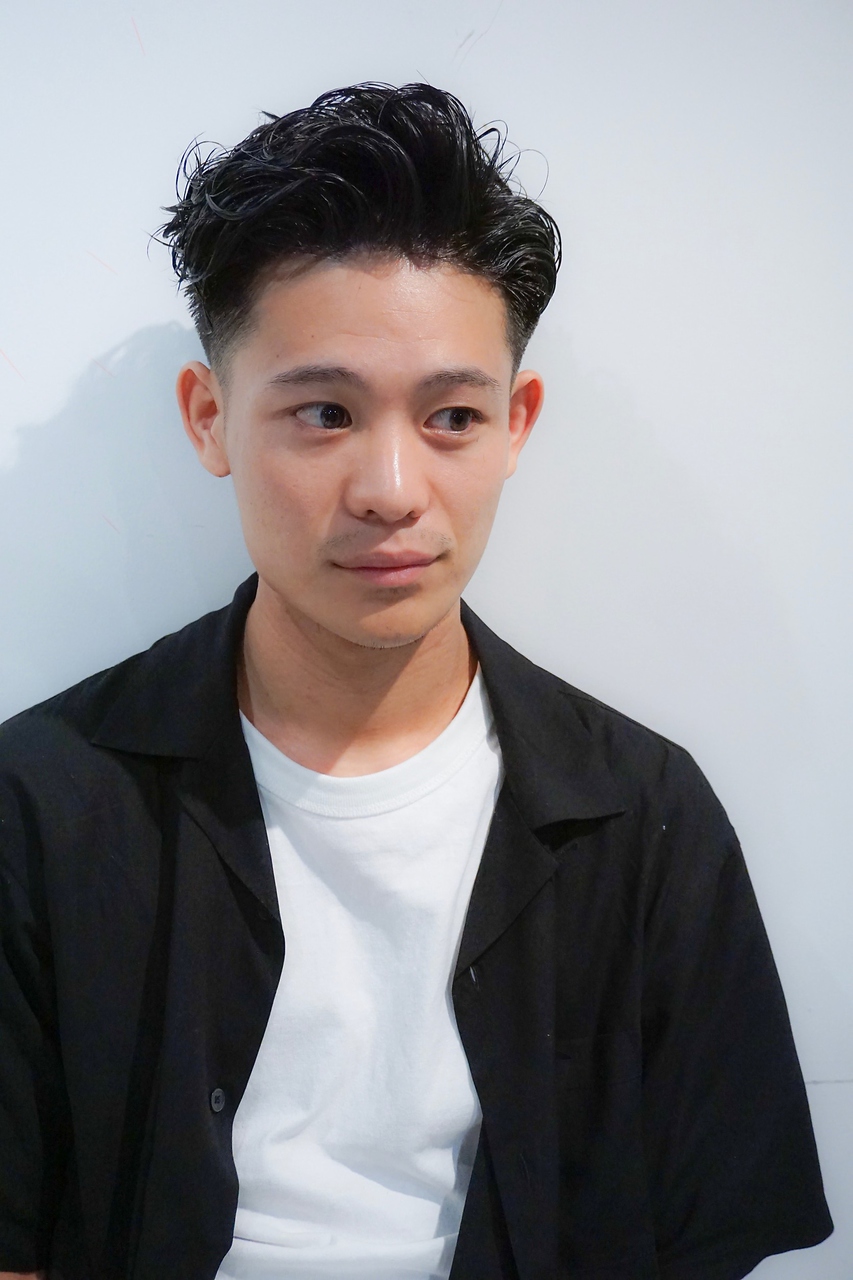 メリケンバーバーショップ コウベ(MERICAN BARBERSHOP KOBE)&nbsp;七三オールバックツイストパーマかき上げヘアコンマヘア118