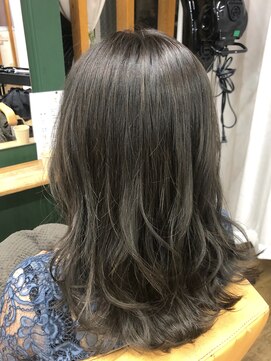 オロ(ORO) 【ORO】ハイライトグレージュレイヤー　浅見