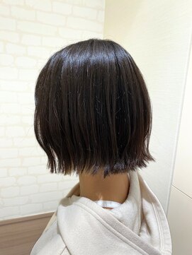 アッシュ 中山店(Ash) 外ハネ切りっぱなしボブ