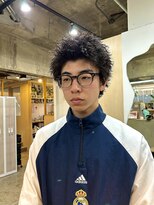 スパイキーショートピンパーマ