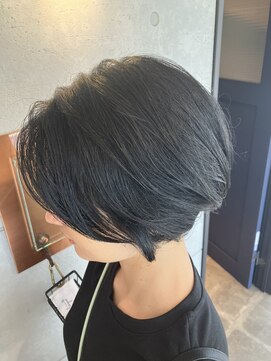 ローグ(logue) くびれ大人ショート