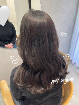 ヌーヴェル(nouvelle) ふんわりグレージュ×セミロング