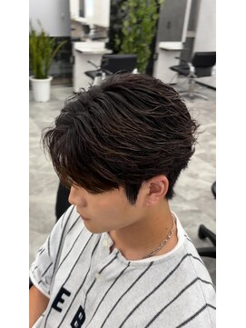 オム ブランシェ(HOMME BLANCHE’) 【Ryo】フェザーリバースパーマ&ダウンパーマ