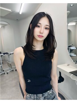 リッカ(LICCA) 【LICCA 伊崎優李】韓国ヘア/ミディアムレイヤーカット/前髪