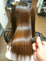 ドゥージングヘアースクラッチ(Dozing Hair Scratch) 艶髪ストレート