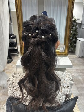 アンドットエス 銀座(and.S) ふわふわハーフアップ