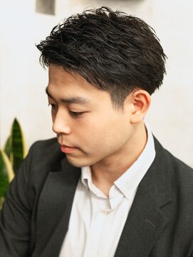 ブロートーキョーバーバーショップ 神田店(Bro Tokyo BARBERSHOP) ツーブロックビジネス73スタイル