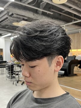 ラヴィズムバイフィフス(LUVISM by fifth) ニュアンスパーマフェザーパーマ毛流れセンターパート新潟