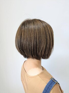 アヤラ オーガニックアンドスパ 東船橋店(AYALA) 【中村のぞみ】前下がりボブ/ハイライト