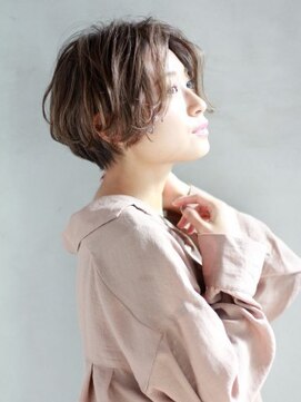 クィーンズガーデンバイケーツーギンザ(QUEEN’S GARDEN by K two GINZA) [K-two銀座]エアリーショートボブ　センシュアルショート