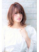 オリーブカラーイヤリングカラーショートウルフハンサムショート