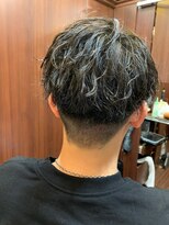 ヒロギンザ 新橋日比谷口店(HIRO GINZA)&nbsp;センターパートスパイラル 新橋 理容室床屋 ヒロ銀座 日比谷