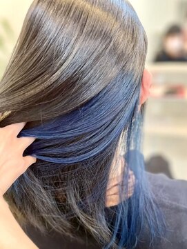 リバティ 吉祥寺(Liberty) インナーカラー/うる艶コバルトブルー/吉祥寺/髪質改善カラー