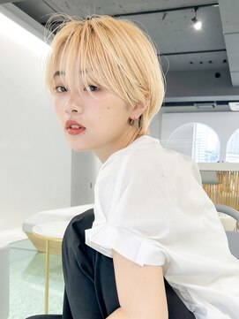 ムード タテマチ(mood tatemachi) センターパートシースルーショート