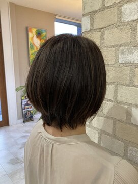 ヘアー クラージュ(hair courage) 艶ショートボブ☆白髪ぼかしハイライト