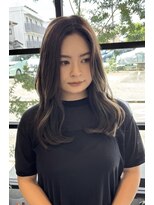 リベラル(liberal) 赤味消し透明感 ダークアッシュ 小顔 レイヤー【20代/30代】