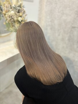 ラビス(Lovis) 黒髪カタログ/オリーブグレー/小顔ヘア/ココアベージュ