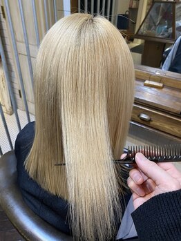 マリーチ(marichi)の写真/『一人一人の髪の状態や悩みに合わせて最適なケアプログラムを提案します。』ホームケアラインもご用意♪