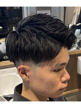 チルチェア 吉祥寺店(CHILL CHAIR) ツーブロショート×スキンフェード〈吉祥寺〉〈バーバー〉