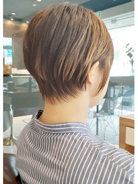 フロア(FLOOR) #前下がりショート#ベリーショート#金沢文庫FLOOR八木