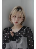 ショートボブ