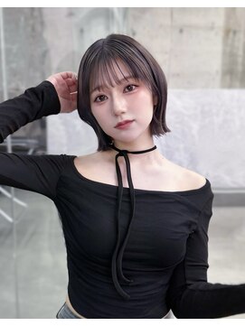 フィヴェント(Fivent) 黒髪韓国小顔レイヤーイメチェン暗めオリーブグレークラゲヘアー