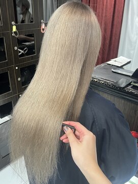 プライズ 錦糸町北口店(prize) ホワイトグレージュ/グレージュ/冬カラー【錦糸町北口】hina