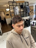 ルドローブラントオオサカ(LUDLOW BLUNT Osaka) 【LUDLOW BLUNT】フェードカット バーバーヘア