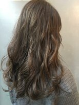 マッシュ 北堀江(MASHU)&nbsp;柔らかグレージュ 小田彩乃