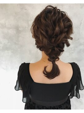 ヘアスタジオニコ(hair studio nico...) 編みおろし