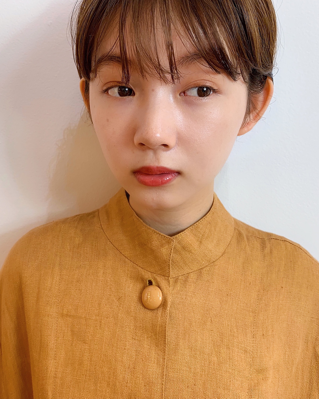 グッデイ ヘアー(GOOD DAY HAIR)&nbsp;小顔  ワンサイドショート ブランジュ ハイライト　ダブルバング