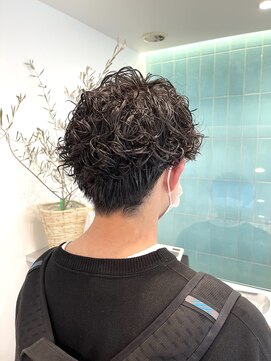 ロミーオム 本厚木(ROMMY. Homme) スパイラル強めでお洒落パーマ