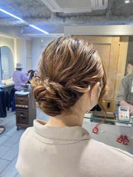 テトラ バイ ネオリーブ 横浜西口店(tetra by neolive) *すっきりまとめアレンジ*