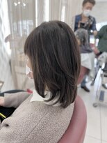 30代40代50代大人かわいいクビレ毛流れアッシュベージュレイヤー