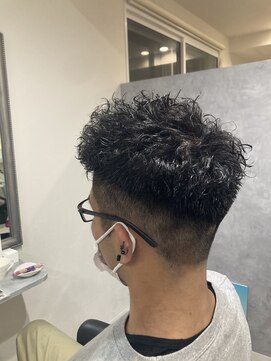 ガーベラ(gerbera) 刈り上げ×ツイストスパイラル