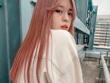 ダメージを抑えた【縮毛矯正】【酸性ストレート】で理想のサラツヤ髪に！