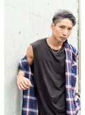 ワンサイドホワイトグレージュフェードカット